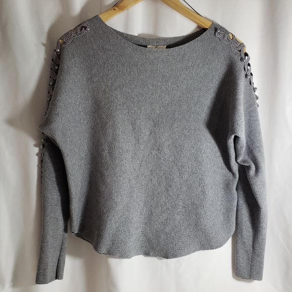 Anthro Ember Gray Sweater with Embroidered Cut Outs & Pearls Sleeve - Picture 11 of 12